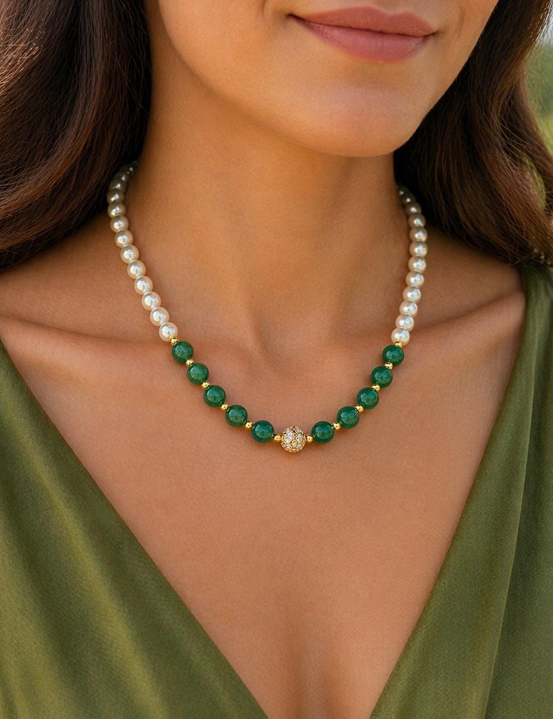 Green Onyx & Shell Pearl Necklace