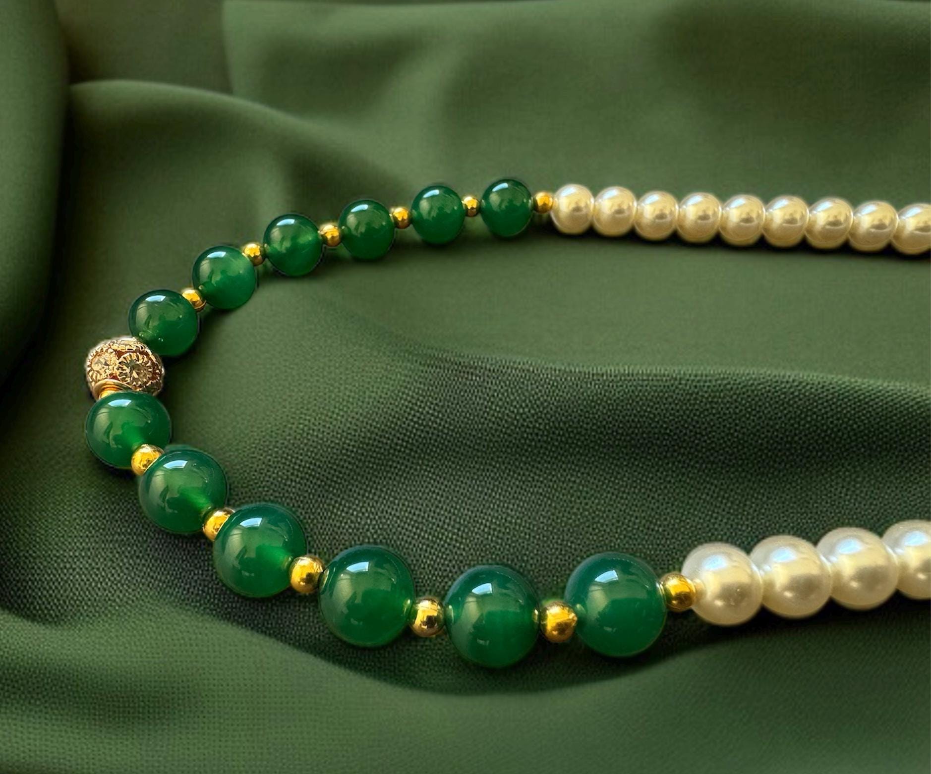 Green Onyx & Shell Pearl Necklace