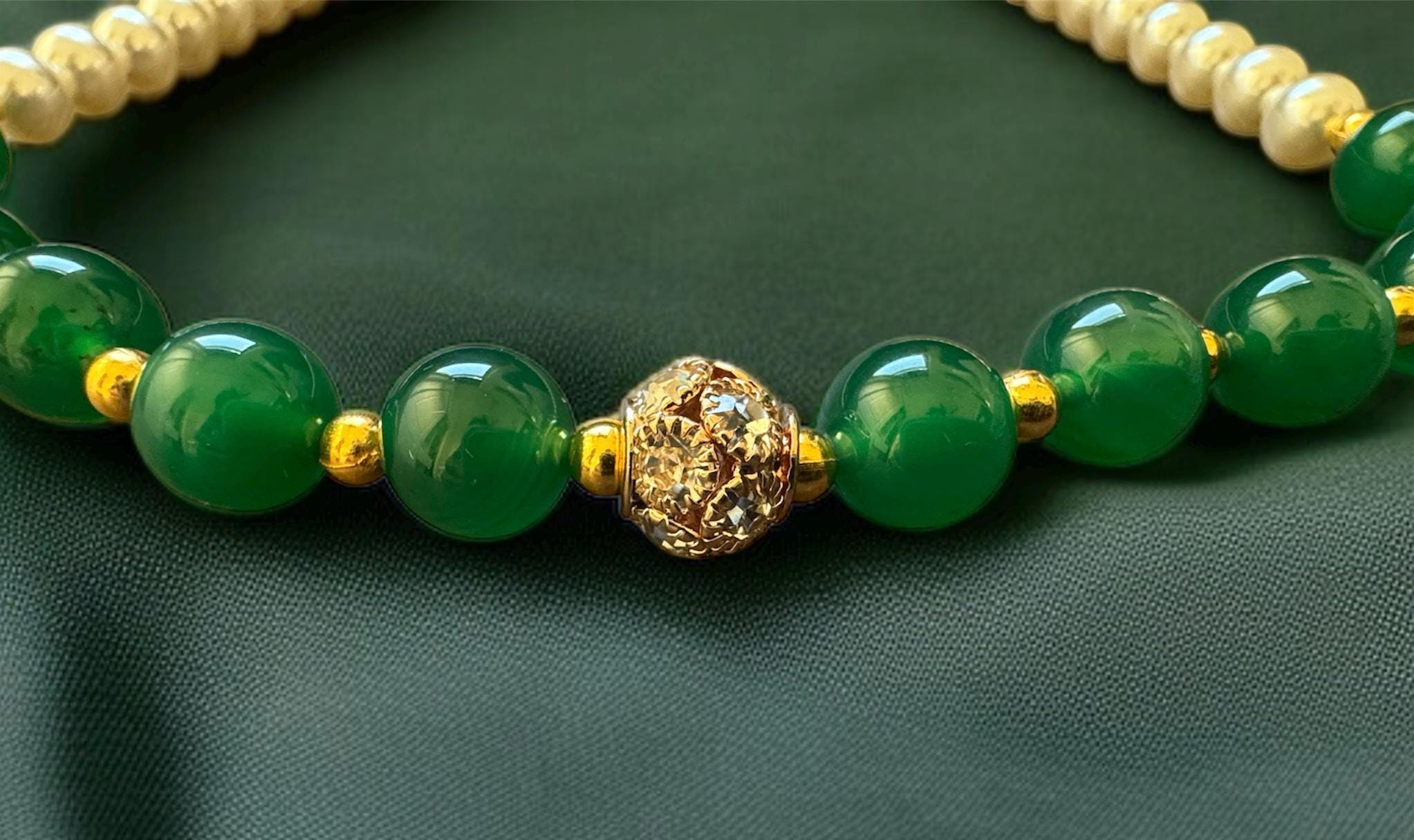 Green Onyx & Shell Pearl Necklace