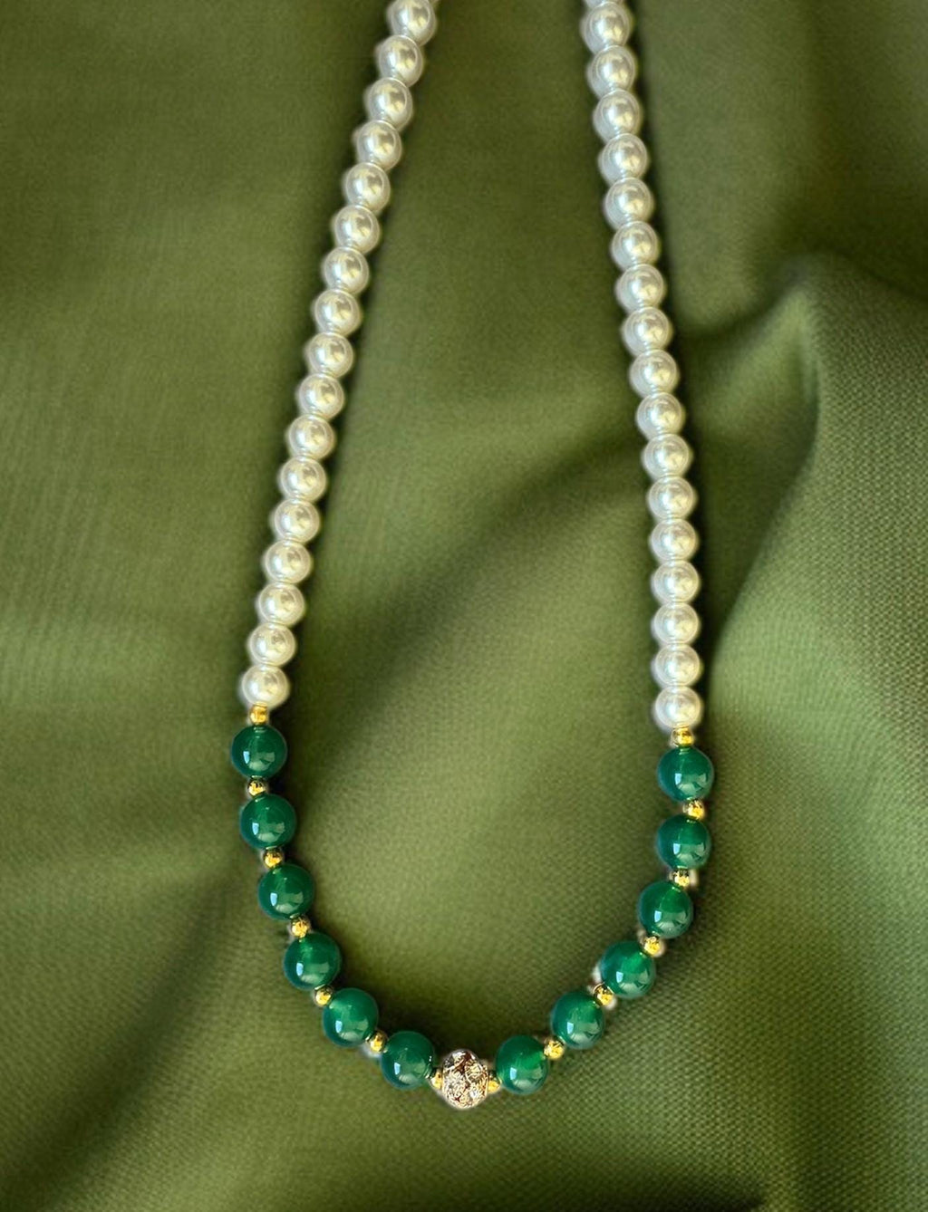 Green Onyx & Shell Pearl Necklace