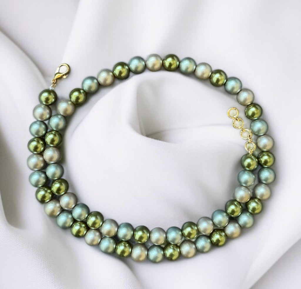 Green Shell Pearl Necklace