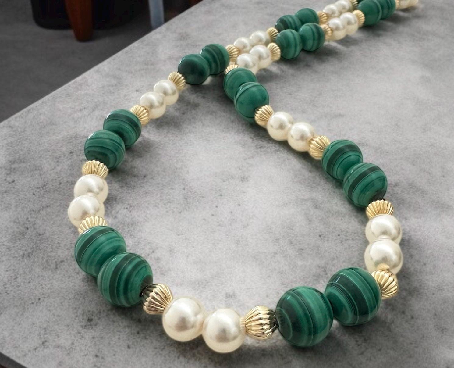 Malachite & Shell Pearl Necklace 10mm