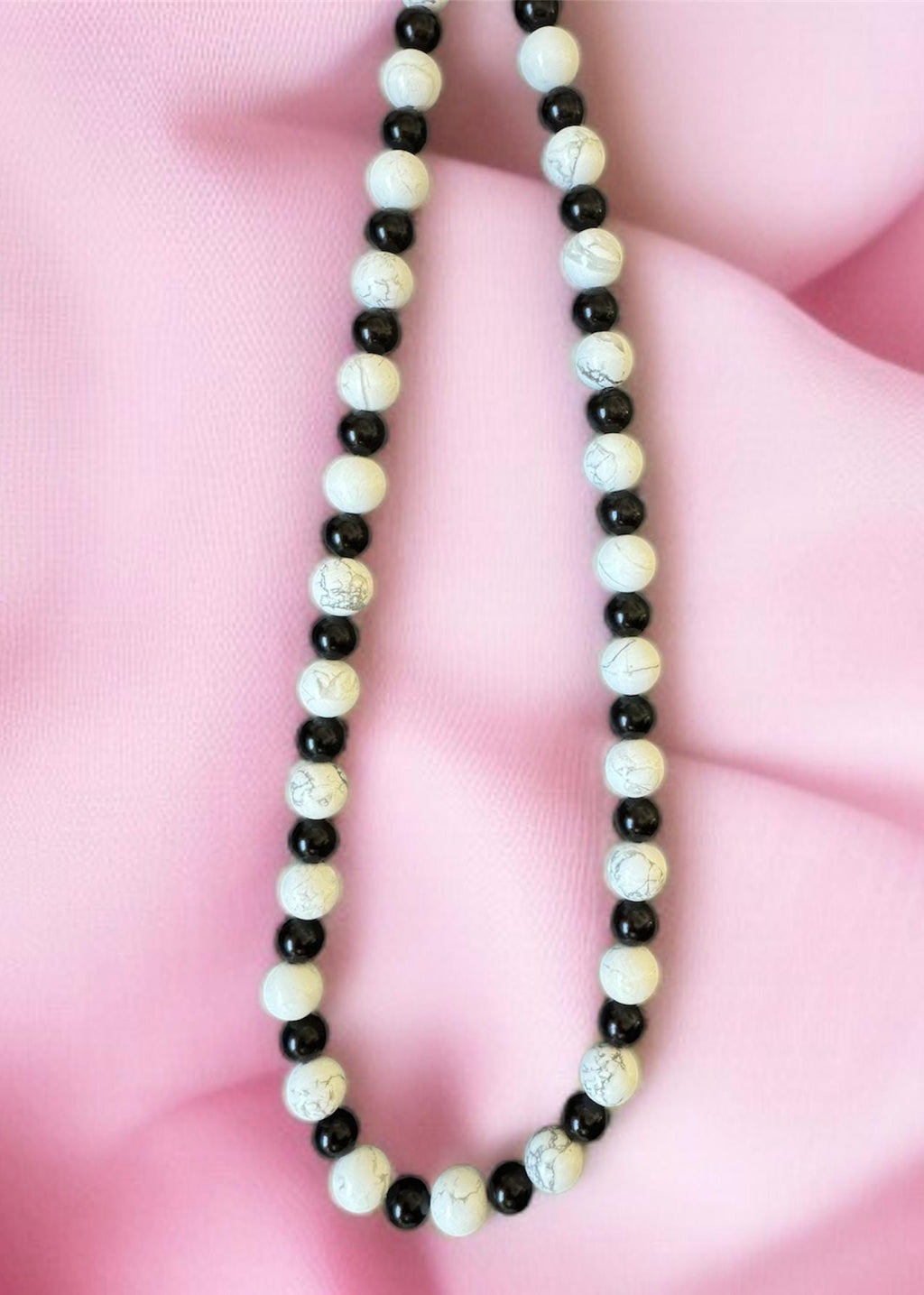 Howlite & Black Shell Pearl Necklace 8mm