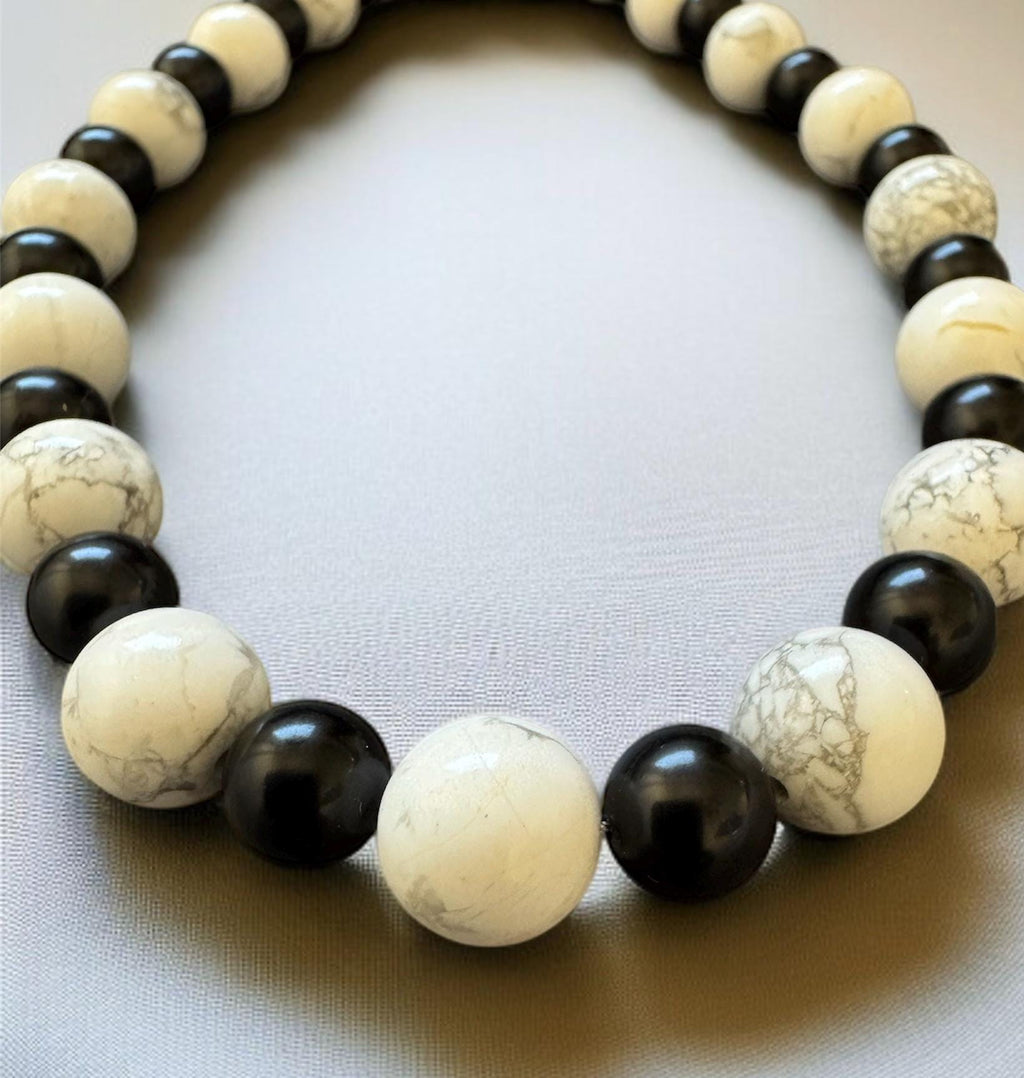 Howlite & Black Shell Pearl Necklace 8mm