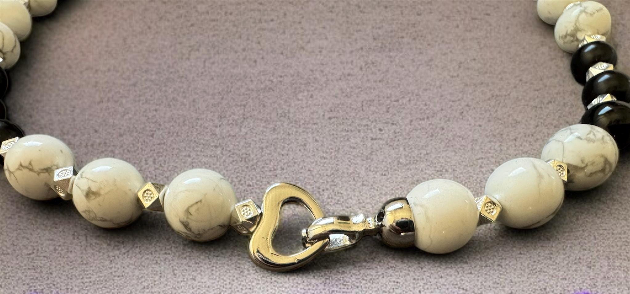 Howlite & Black Shell Pearl Necklace 10mm
