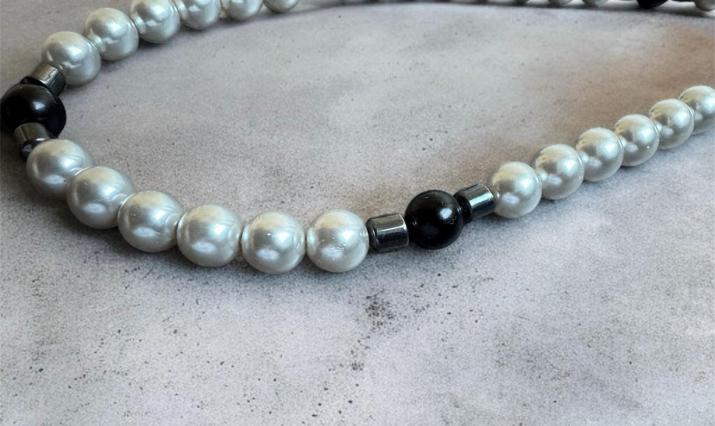 Black & Silver Shell Pearl Necklace