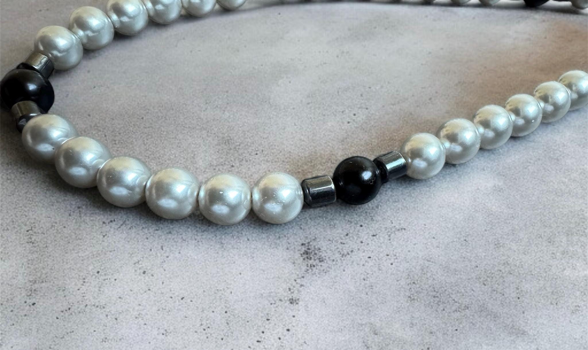 Black & Silver Shell Pearl Necklace