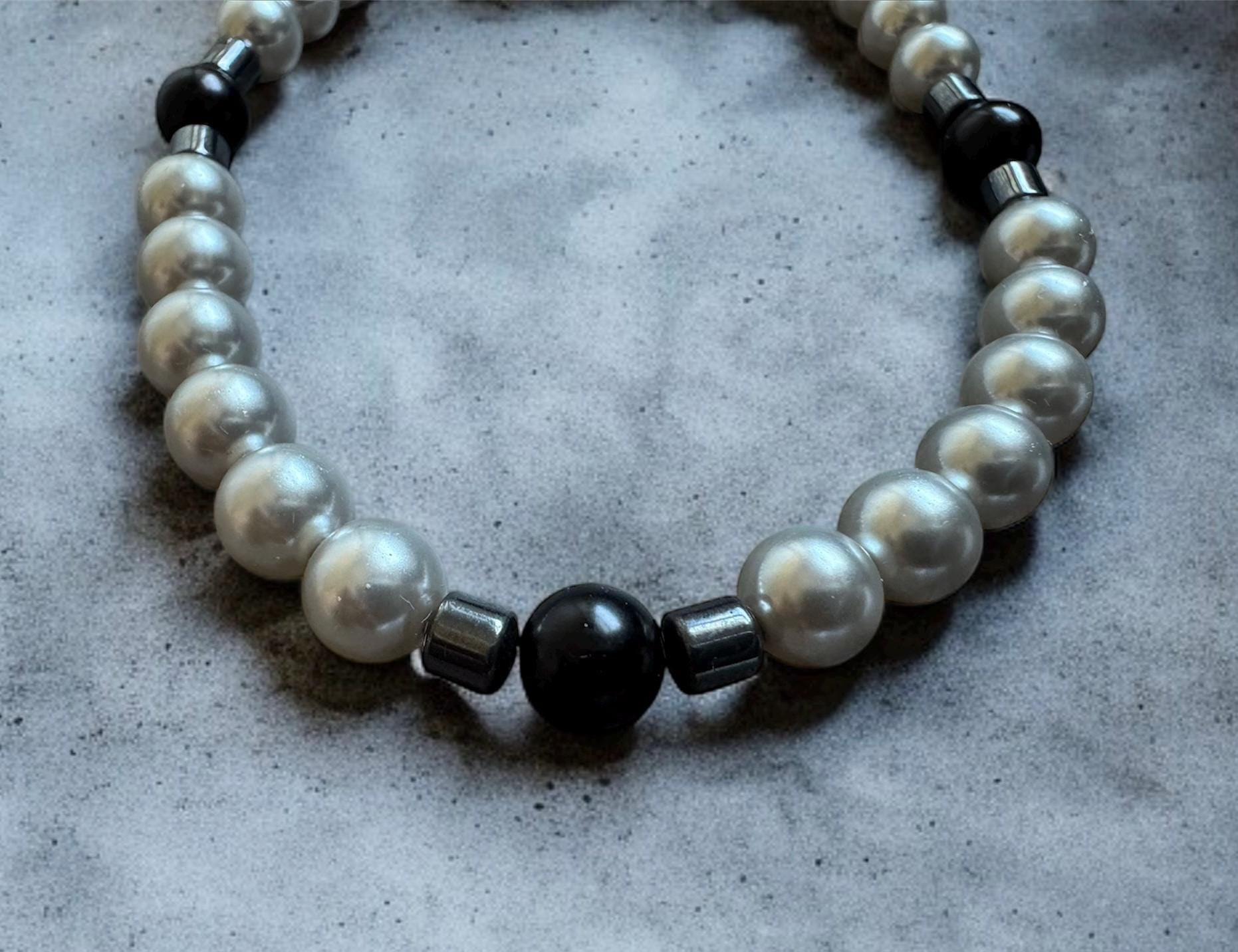 Black & Silver Shell Pearl Necklace