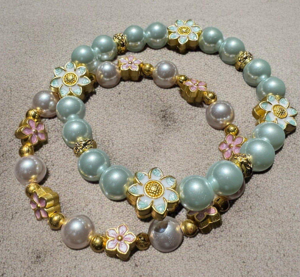 Pastel Shell Pearl Flower Bracelet Set