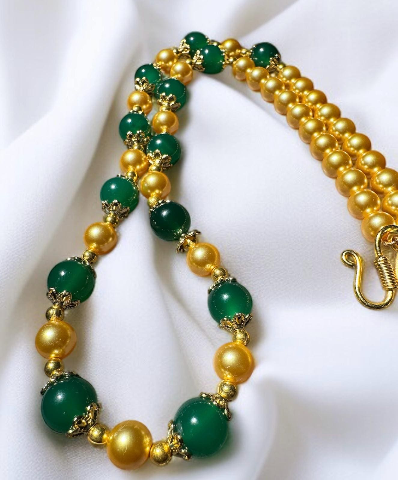Green Onyx & Gold Shell Pearl Necklace