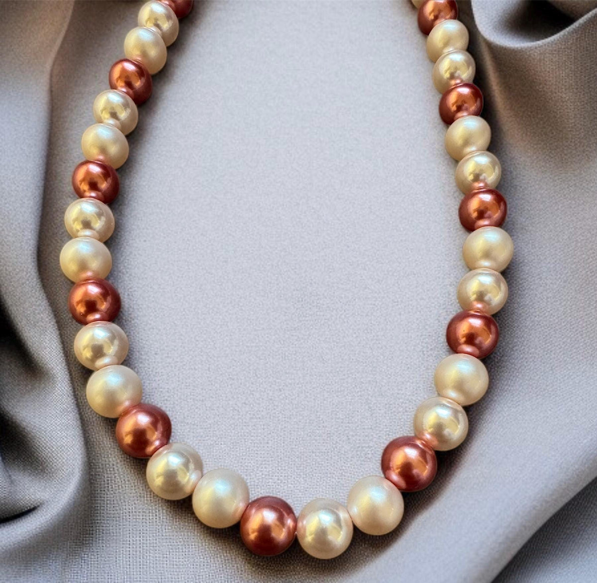 Red & Rose Gold Shell Pearl Necklace