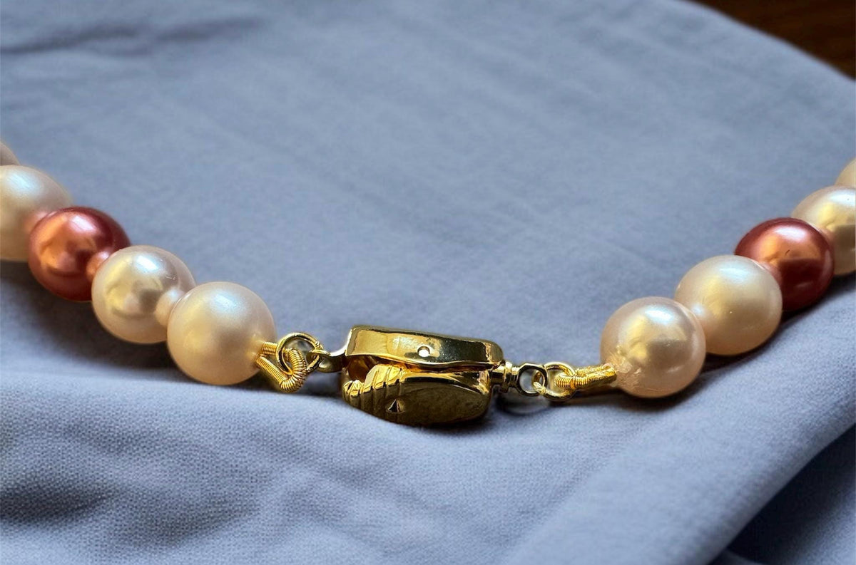 Red & Rose Gold Shell Pearl Necklace