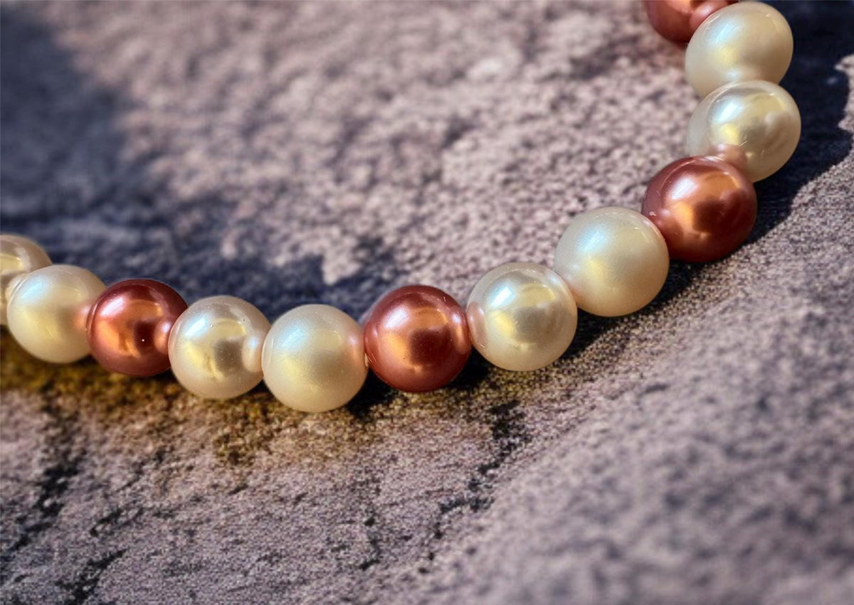 Red & Rose Gold Shell Pearl Necklace